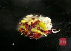 Illustration of how to make pickled fish 9