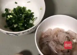 Illustration of how to make steamed eggs with crab legs 2