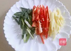 Illustration of how to stir-fry huajia 8