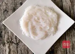 Illustration of how to steam shrimps with garlic vermicelli 9