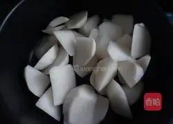 Illustration of how to make radish stewed herring 2