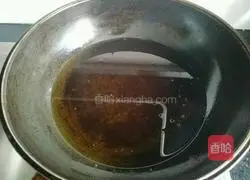 Illustration of how to make crispy pork in sour soup 3