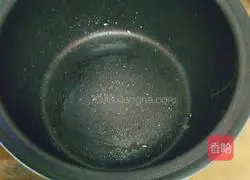 Illustration of braised soybeans and pig trotters 15