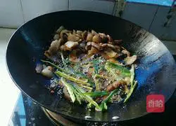 Stir-fried twice-cooked pork with black bean paste Illustration of how to do it 10