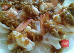 Illustration of how to make garlic anchovy shrimp 4