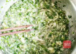 Illustration of how to make Jiaodong Bayu Dumplings 8