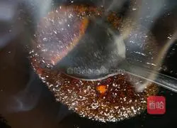 Illustration of how to make sweet and sour pork loin strips 4