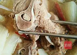 Illustration of how to make lamb, scorpion and radish stew 14