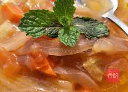 Vegetarian Borscht Recipe Illustration 11