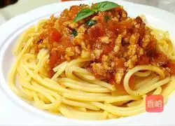 Illustration of tomato and minced meat pasta 13