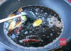 Illustration of Braised Pork Trotters 11