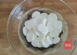 Illustration of how to make fried yam and shrimps 3