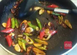 Illustration of how to make vegetarian twice-cooked pork 11