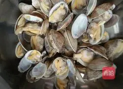 Illustration of how to make fried razor clams 5