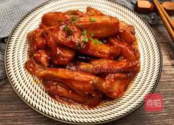 Illustration of how to make tomato sauce chicken wings 10