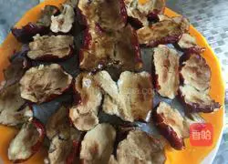 Illustration of how to make glutinous rice, osmanthus, red dates and steamed pumpkin 1