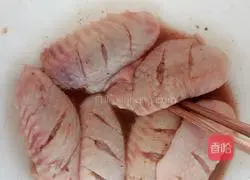 Illustration of how to make Coke chicken wings 2