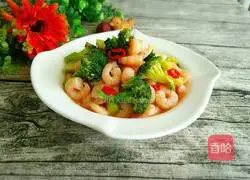 Illustration of how to make fried shrimps with broccoli 10