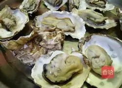 Illustration of how to make scrambled eggs with oysters 1