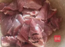 Illustration of Northeastern Pot Bun Pork 2