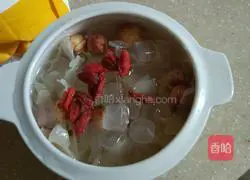 Illustration of how to make bird's nest, white fungus and lotus seed soup 7