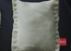 Illustration of how to make puff pastry apple pie 14