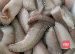 Illustration of how to make braised fish 1