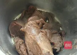 Black Swan Puffs Recipe Illustration 3