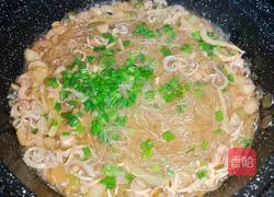 Illustration of how to make Scallop, Shrimp, Squid and Vermicelli Hotpot 14