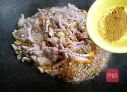  flower Illustration of how to make stir-fried pork loin with mushroom slices 9