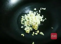 Illustration of how to stir-fry razor clams 4