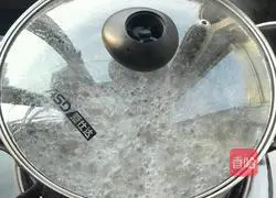 Illustration of Sichuan style potato roasted pork ribs 3