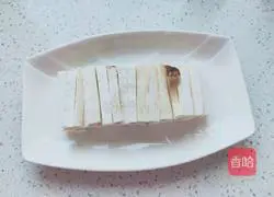 Illustration of how to make steamed king oyster mushrooms with luncheon meat 3