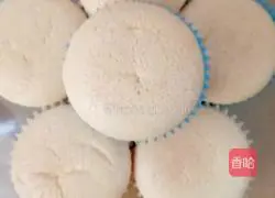 Illustration of how to make high-heeled cupcakes 1