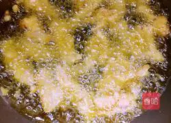 Fragrant Illustration of how to make fried crispy pork 7