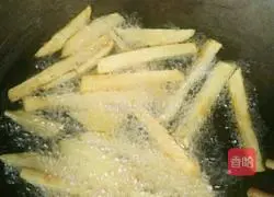 Illustration of how to make tomato sauce for French fries 7