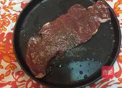 Illustration of how to fry steak 1