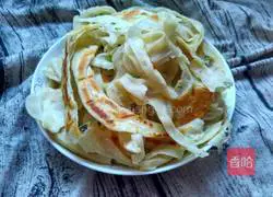 Illustration of how to make salt and pepper hand-pulled biscuits 16