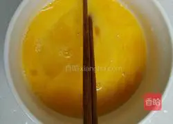 Illustration of how to make cured meat and colorful fried rice 8