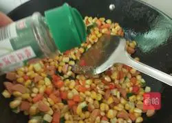 Illustration of making salt and pepper corn kernels 6