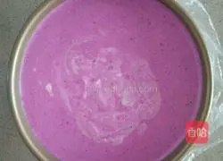 Illustration of how to make dragon fruit mousse cake 7