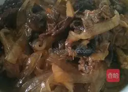 Illustration of Northeastern Chicken Stewed Mushroom Vermicelli 8