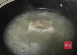 Meets with pork and vegetables Practice illustration 1