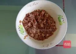 Illustration of how to make minced meat and pickled beans 4