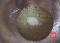 Cow Cream Cake Roll Recipe Illustration 4