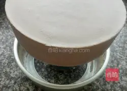 Illustration of how to make cocoa mousse cake 13