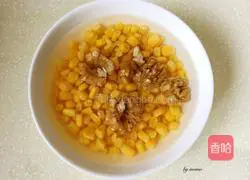 Illustration of how to make corn paste 3