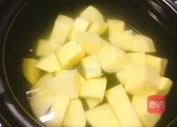 Shanghai Borscht Recipe Illustration 3