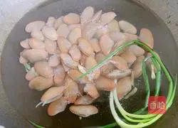 Illustration of how to stir-fry Huajia 5