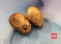 Illustration of how to make stir-fried mashed potatoes 1